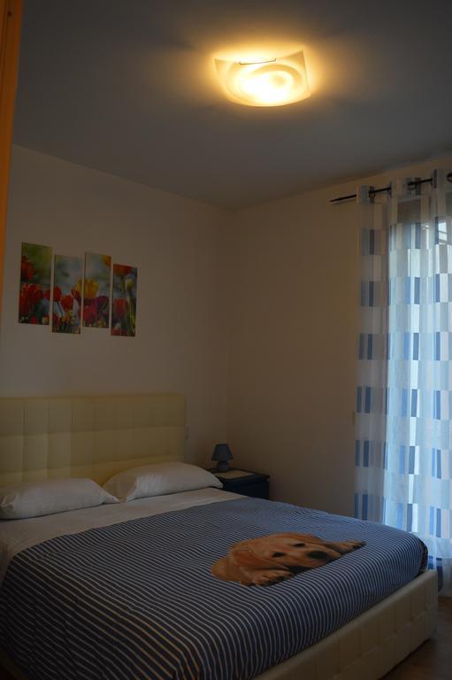 Villa Artemia Manerba del Garda Oda fotoğraf